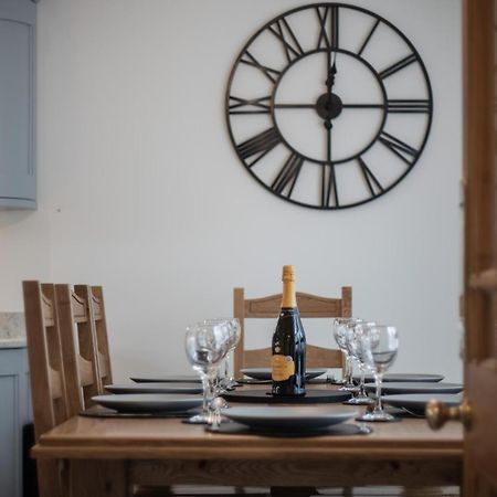 Pendeilo Villa - 5 Bedroom Holiday Home - Amroth Exterior photo