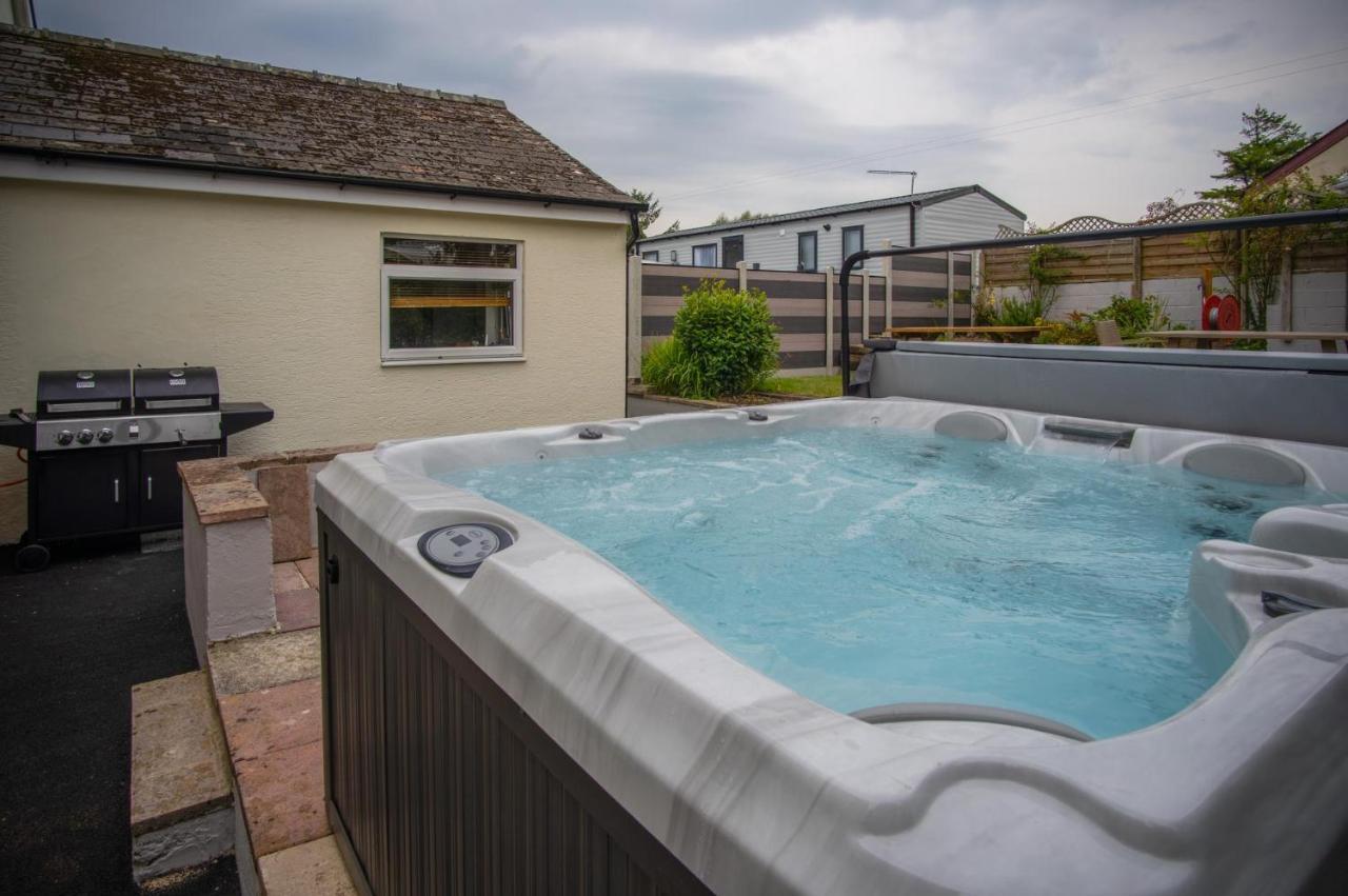 Pendeilo Villa - 5 Bedroom Holiday Home - Amroth Exterior photo