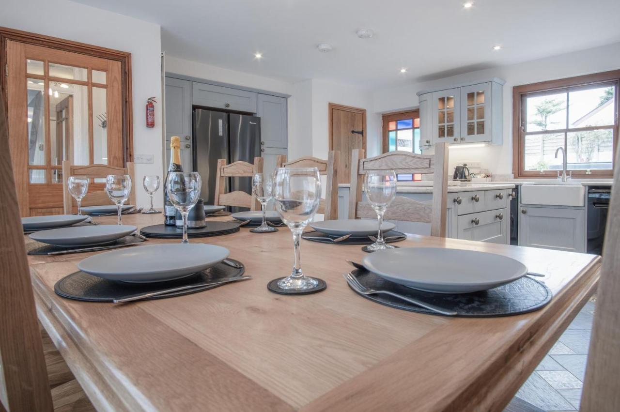 Pendeilo Villa - 5 Bedroom Holiday Home - Amroth Exterior photo