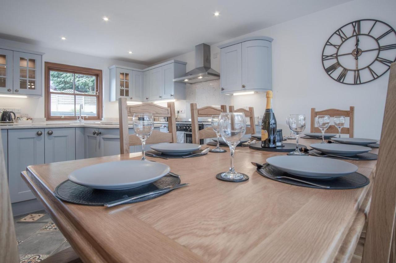 Pendeilo Villa - 5 Bedroom Holiday Home - Amroth Exterior photo