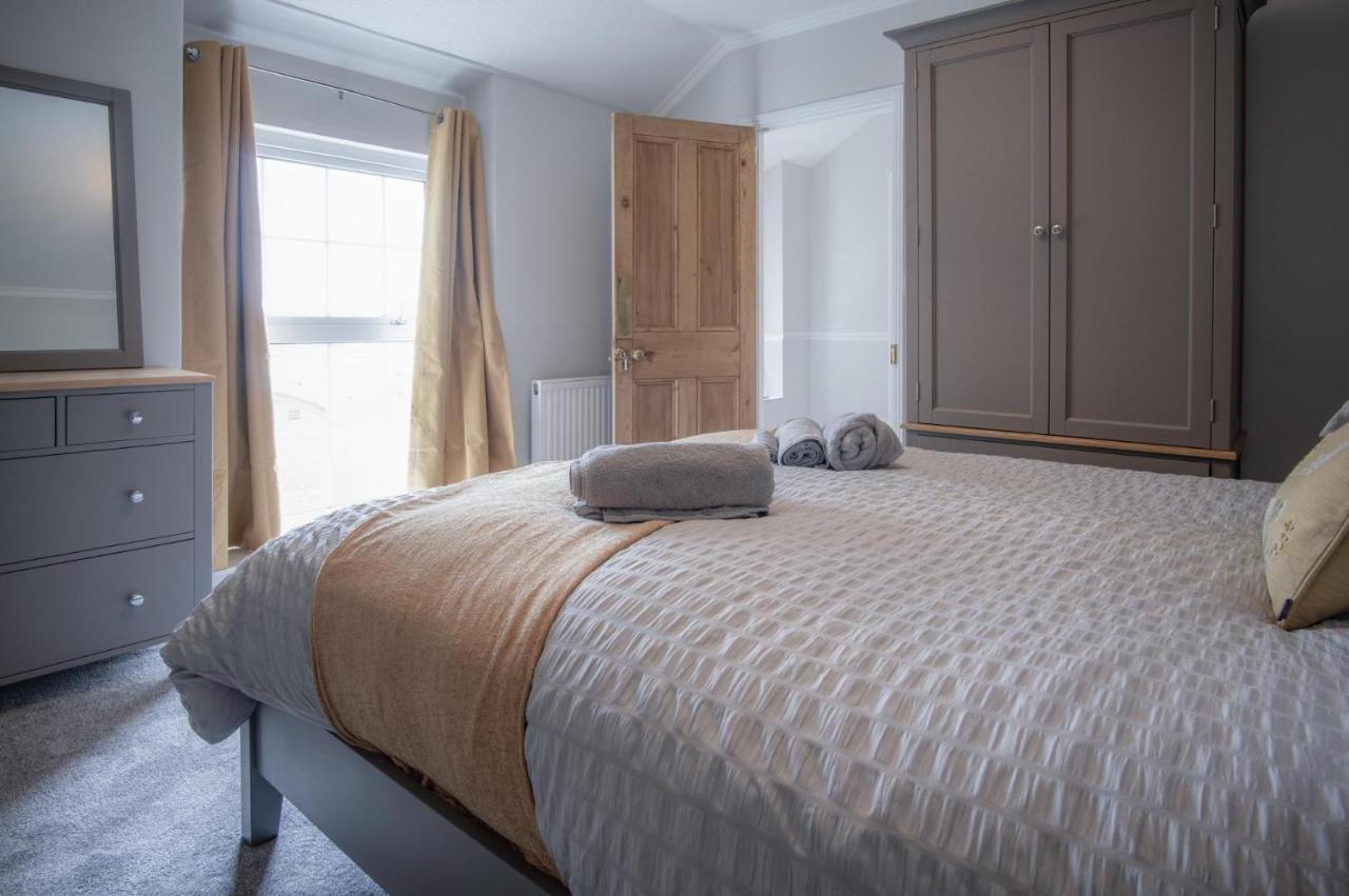 Pendeilo Villa - 5 Bedroom Holiday Home - Amroth Exterior photo